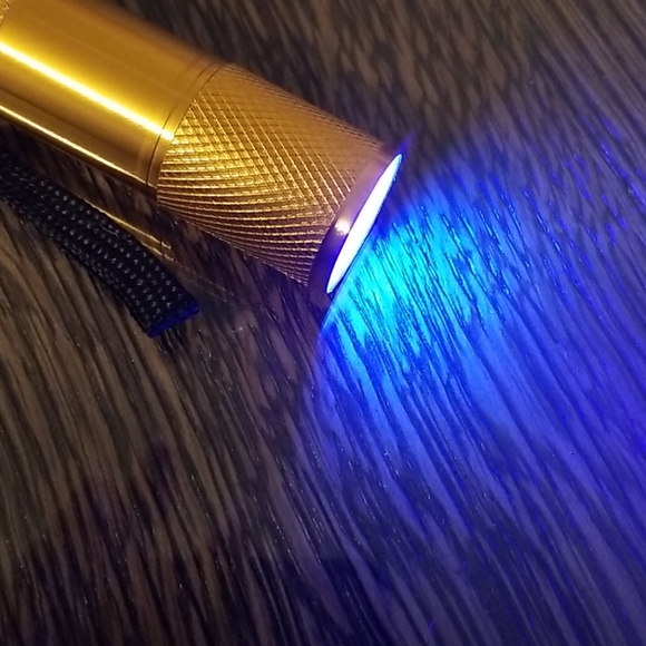 UV Blacklight - Picture 2 of 2
